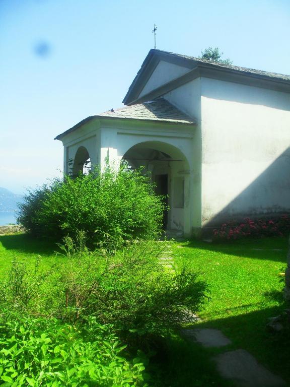 B&B Il Gatto Nero Castelveccana Extérieur photo